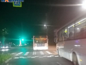 Автобусные гонки по ул. Дзержинского в Таганроге: «Я - первый!»
