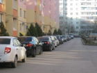 Автомобилисты и пешеходы Таганрога страдают от отсутствия парковок 