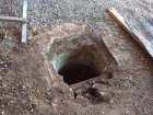  Мужчина и подросток погибли в выгребной яме под Таганрогом