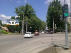  Работает без заминок: в Таганроге на одном из перекрёстков починили светофор