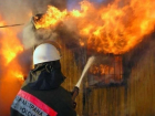 Пожарные Таганрога потушили пожар в переулке Смирновском 