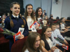 Церемония вручения паспортов юным таганрожцам прошла в библиотеке А.П. Чехова 