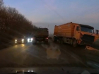 На трассе под Таганрогом произошло ДТП с участием фуры 
