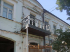 В Таганроге изуродовали старинный дом в центре города 
