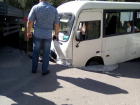В Таганроге под землю ушла маршрутка