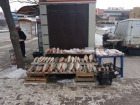 В Таганроге залили химией 130 кг рыбы и раков