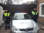 Сотрудники ГИБДД помогли спасти людей в пожаре под Таганрогом
