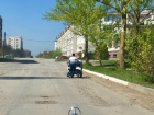 Дороги  для людей без тротуара придумали в Таганроге: опасно, но другой нет