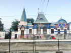Общественники Таганрога просят перенести остановку, скрывающую уникальной красоты музей
