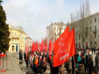 Коммунисты Таганрога провели митинг для своих же знаменосцев