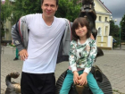 К бабушке: таганрожец Павел Деревянко привез дочь на свою  родину