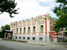 Таганрогскому художественному музею родственники Клавдии Балановой подарили три картины художницы