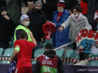  Забил два гола и подарил футболку фанату из Таганрога Артем Дзюба в игре со Словенией