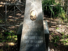 Энтузиасты Старого кладбища в Таганроге нашли могилу героя 