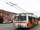 В Таганроге троллейбус чуть не сбил ребенка