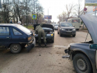 Первый гололед и снег в Таганроге: ДТП, пробки и высокий тариф на поездки в такси