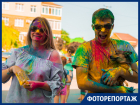 Веселый и озорной фестиваль красок прошел в Таганроге