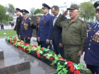 Сквозь сирены и память: в Таганроге возложили цветы к 81-й годовщине Победы