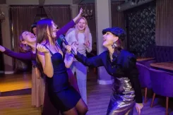 Чрезвычайная ситуация в декабре: спрос на эмоции зашкаливает