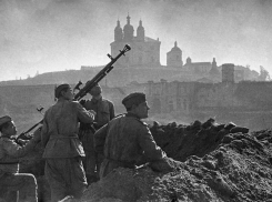 История Великой Победы на страницах Таганрогской книжной коллекции