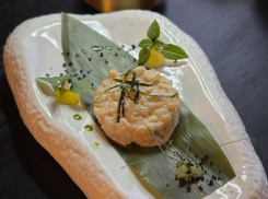 Товар дня: бутылка виноградного в подарок к заказу