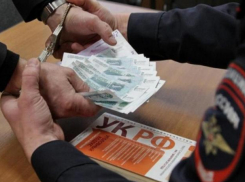Гражданина Украины оштрафовали за передачу взятки сотруднику Таганрогской таможни