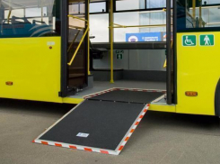 Специальный автобус для инвалидов курсировал по Таганрогу