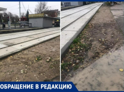 «На глине бабули падают и ломают ноги», - к новой остановке в Таганроге сложно пробраться