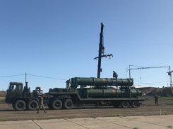 Под Таганрог привезли зенитно-ракетный комплекс С-300, используемый в Сирии