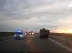 VIP-кортеж летел, как ужаленный, по трассе  Таганрог - Ростов