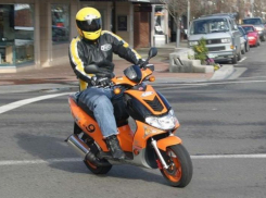 Сотрудники ДПС задержали молодого скутериста, «порезавшего» таганрожца