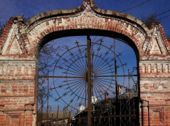 «Царизм и совдепия сочетаются, а лавочки и окошки, как в Голландии», - воспоминания бывшей таганроженки