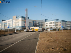 Пока решается вопрос с дорогой к 39-й школе, школьников и их родителей отправляют в обход