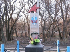 В Таганроге появится четырехметровый памятник погибшим милиционерам