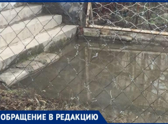 Дом по улице Толбухина затопило фекалиями