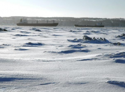 Из-за льда не все суда смогут зайти в Таганрог 