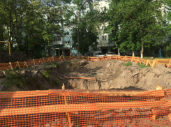 В Таганроге  объявили о ближайшем окончании ремонта коллектора в двух местах