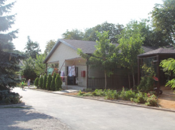  Скандал дошёл до Госдумы: беженцев-инвалидов из Горловки гонят из ПВР под Таганрогом