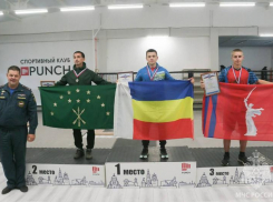 Таганрогский пожарный стал чемпионом ЮФО по гиревому спорту