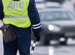 В Таганроге поймали пьяного полицейского за рулем