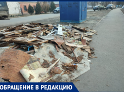 В Таганроге незаконные ларьки убирают, а мусор от них оставляют