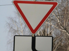 Уступи дорогу и живи спокойно: в Таганроге произошли две аварии на перекрестках