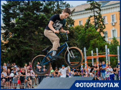 Таганрожцы показали отличную физическую форму и необычные идеи на фестивале субкультур