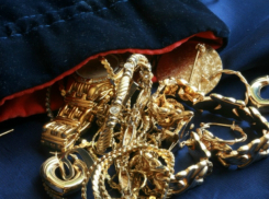  Вор-рецидивист из Таганрога украл ювелирные изделия у ростовчанки