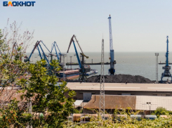 В Таганрогском порту ограничили хождение судов