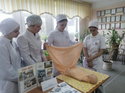 Таганрогским школьникам рассказали, в какие колледжи они смогут поступить по упрошённой схеме