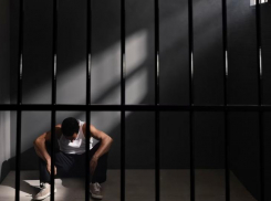 Сотрудники полиции задержали несовершеннолетнего закладчика в Таганроге 