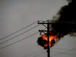Занятой энергетик РЖД в Таганроге начхал на проблемы жителей,их столб сегодня сгорел