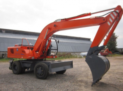 Два экскаватора за 12 млн рублей приобрела администрация Таганрога