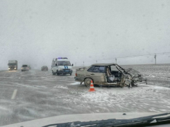 В ДТП на трассе Ростов-на-Дону  - Таганрог  пострадали люди